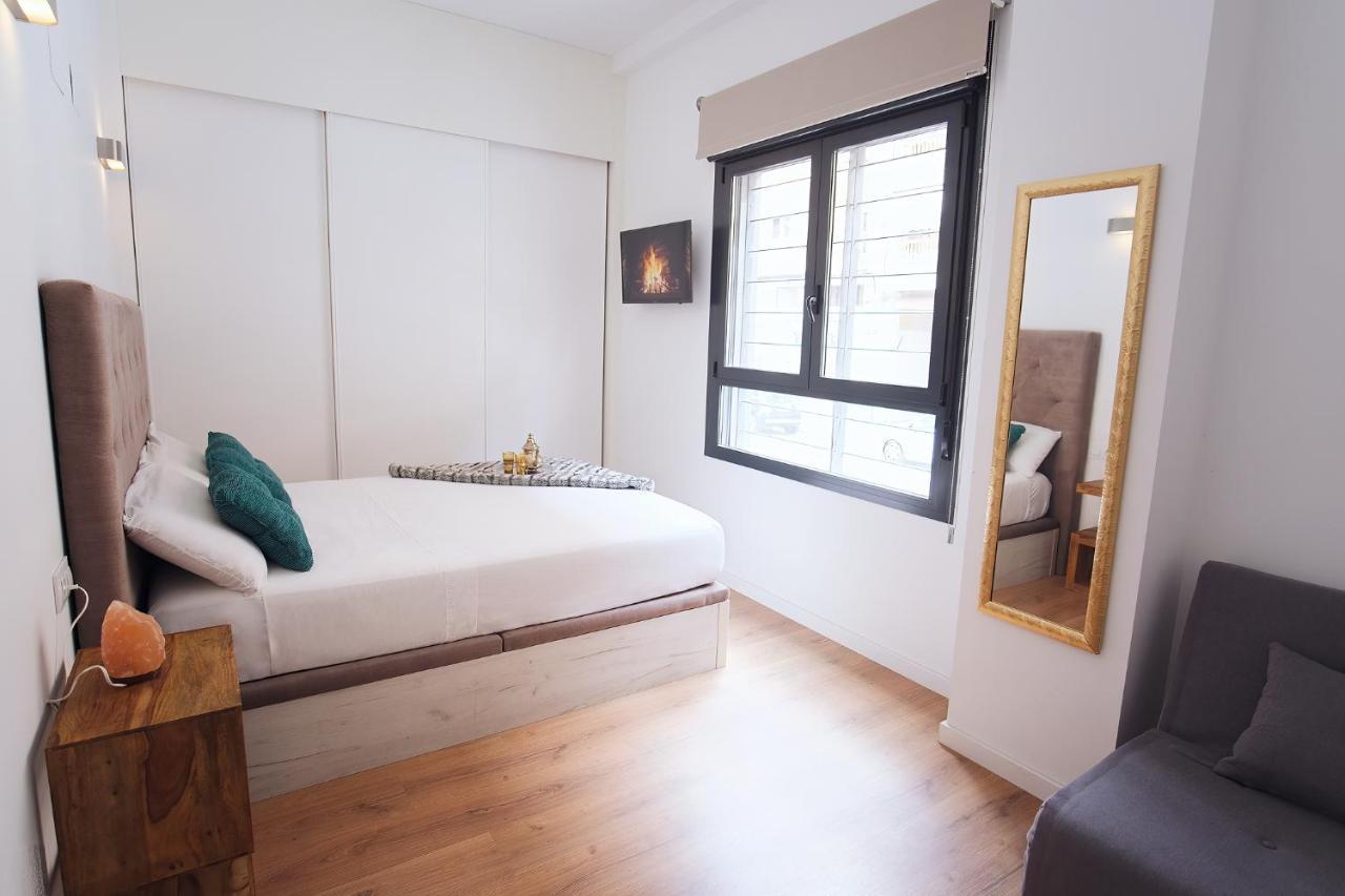 Lujoso Hogar Cerca Del Casco Antiguo De La Ciudad Apartment Valencia Ngoại thất bức ảnh
