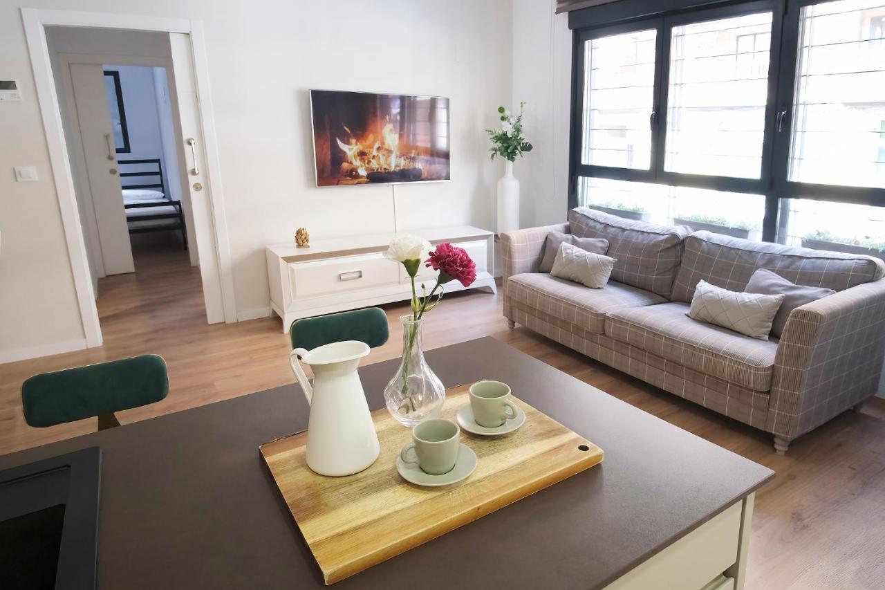 Lujoso Hogar Cerca Del Casco Antiguo De La Ciudad Apartment Valencia Ngoại thất bức ảnh